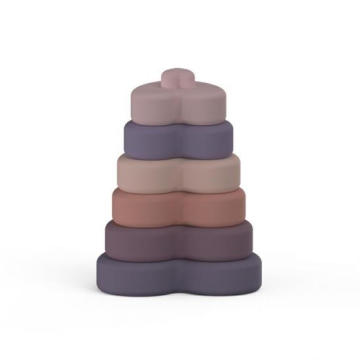 Empilement de la forme de coeur en silicone Empilement de jouets pour bébé